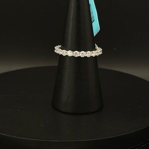 Elegant Silver Women's Ring